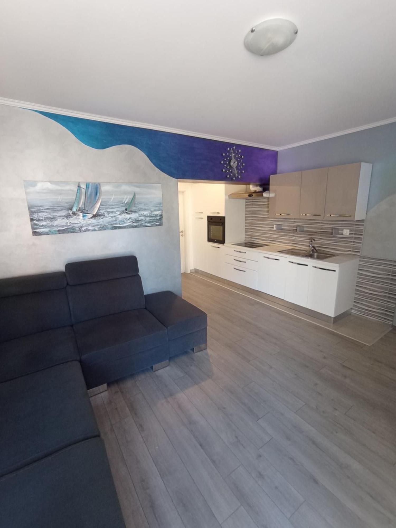 Pia Apartment Dugi Rat Esterno foto