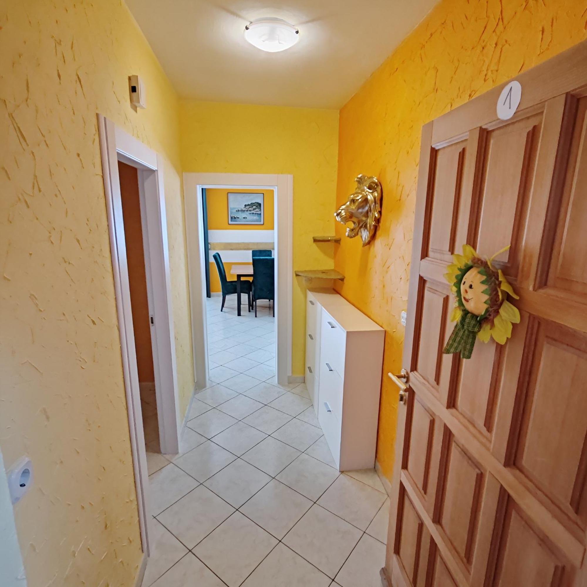 Pia Apartment Dugi Rat Esterno foto