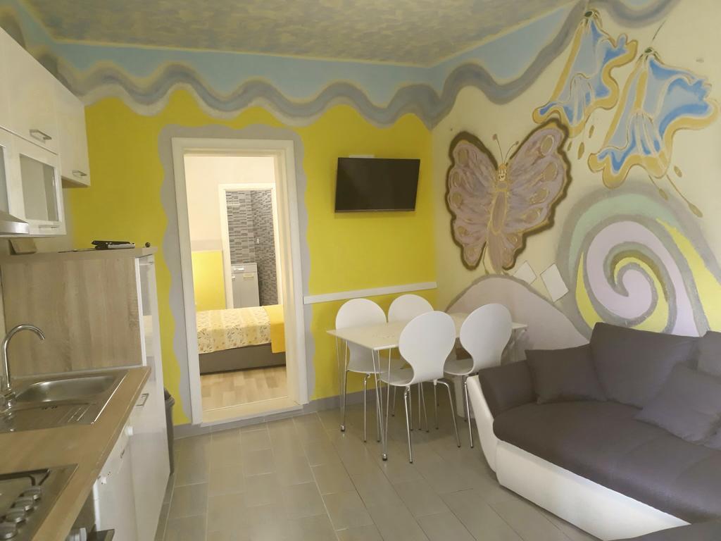 Pia Apartment Dugi Rat Esterno foto